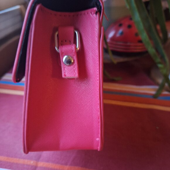 Hot pink Kendal and Kylie mini bag - Picture 3 of 5